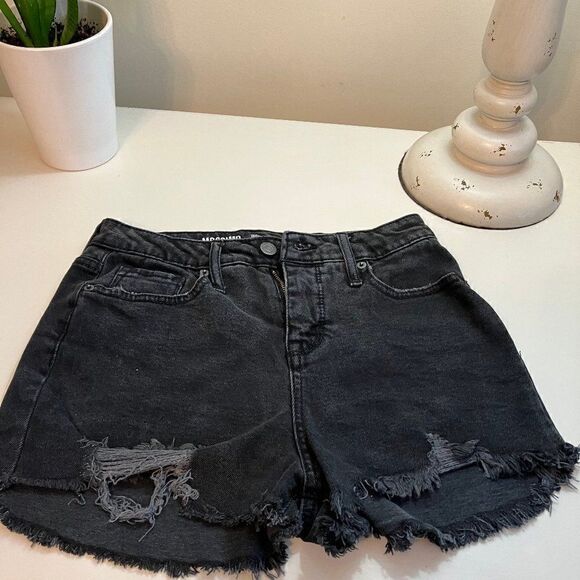 High Rise 2 Mom Jean Distressed / Destroyed Black Denim Short Shorts - Picture 3 of 6